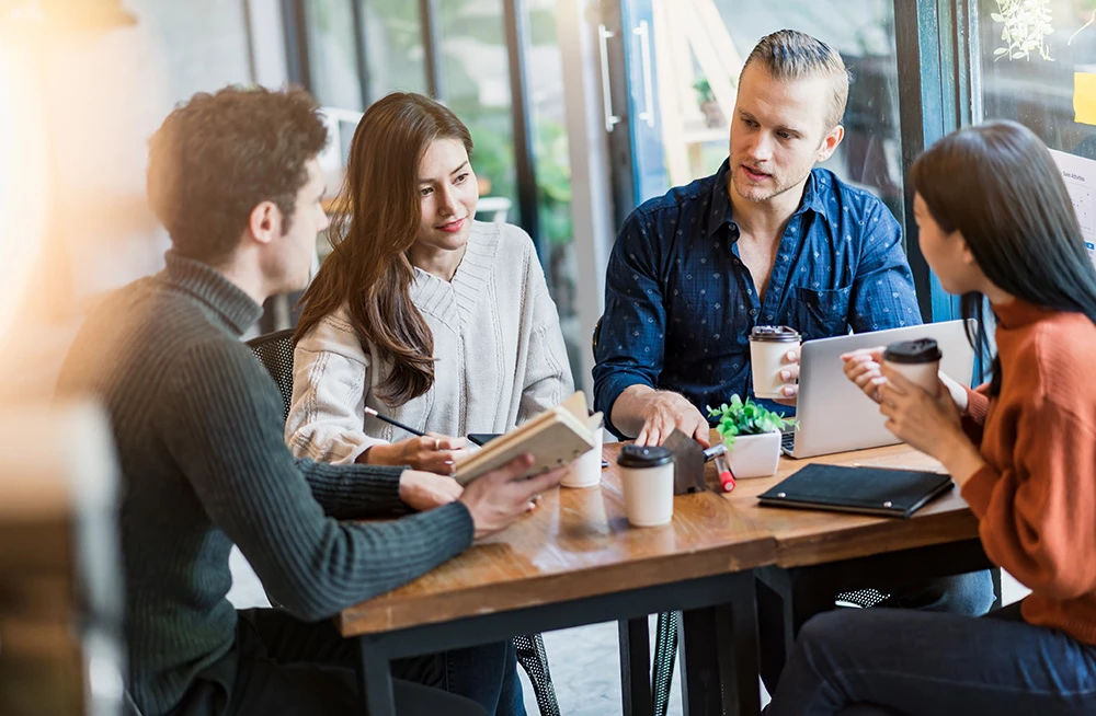 Logos and visuals that make your business unforgettable from the first glance....